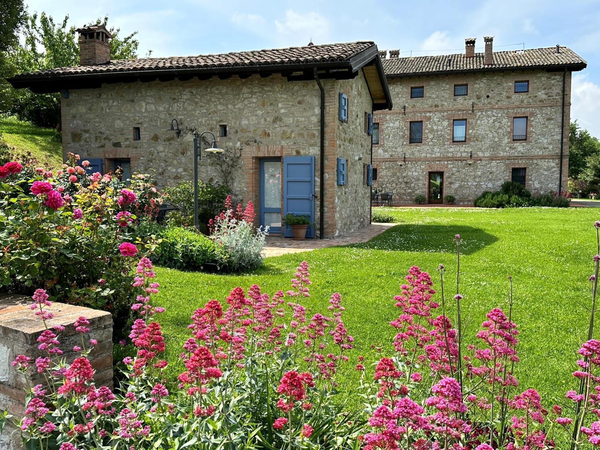 Вилла Agriturismo Podere Prasiano Marano sul Panaro Экстерьер фото